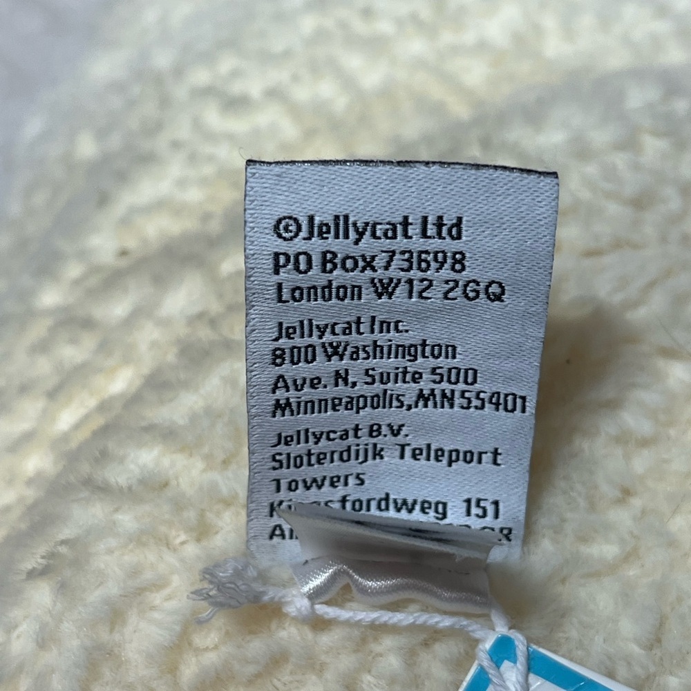 NWT Rare Jellycat London I Am Amore Bunny - Picture 9 of 10